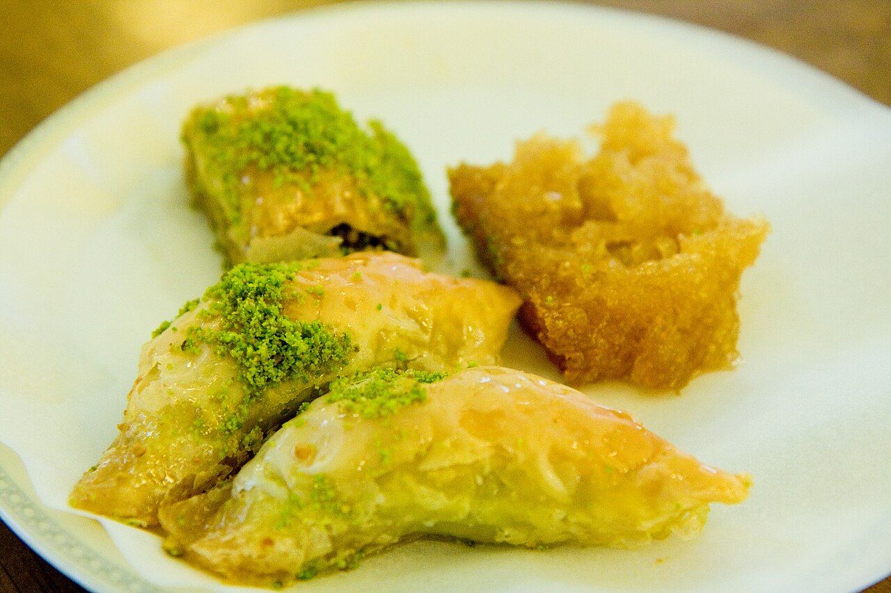 Şöbiyet ve baklava